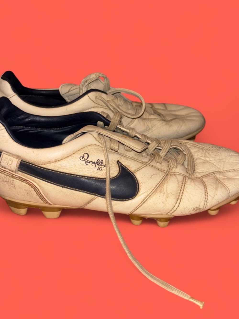 Nike Tiempo R10 Ronaldinho FG Red Leather RARE US 8 Soccer Cleats